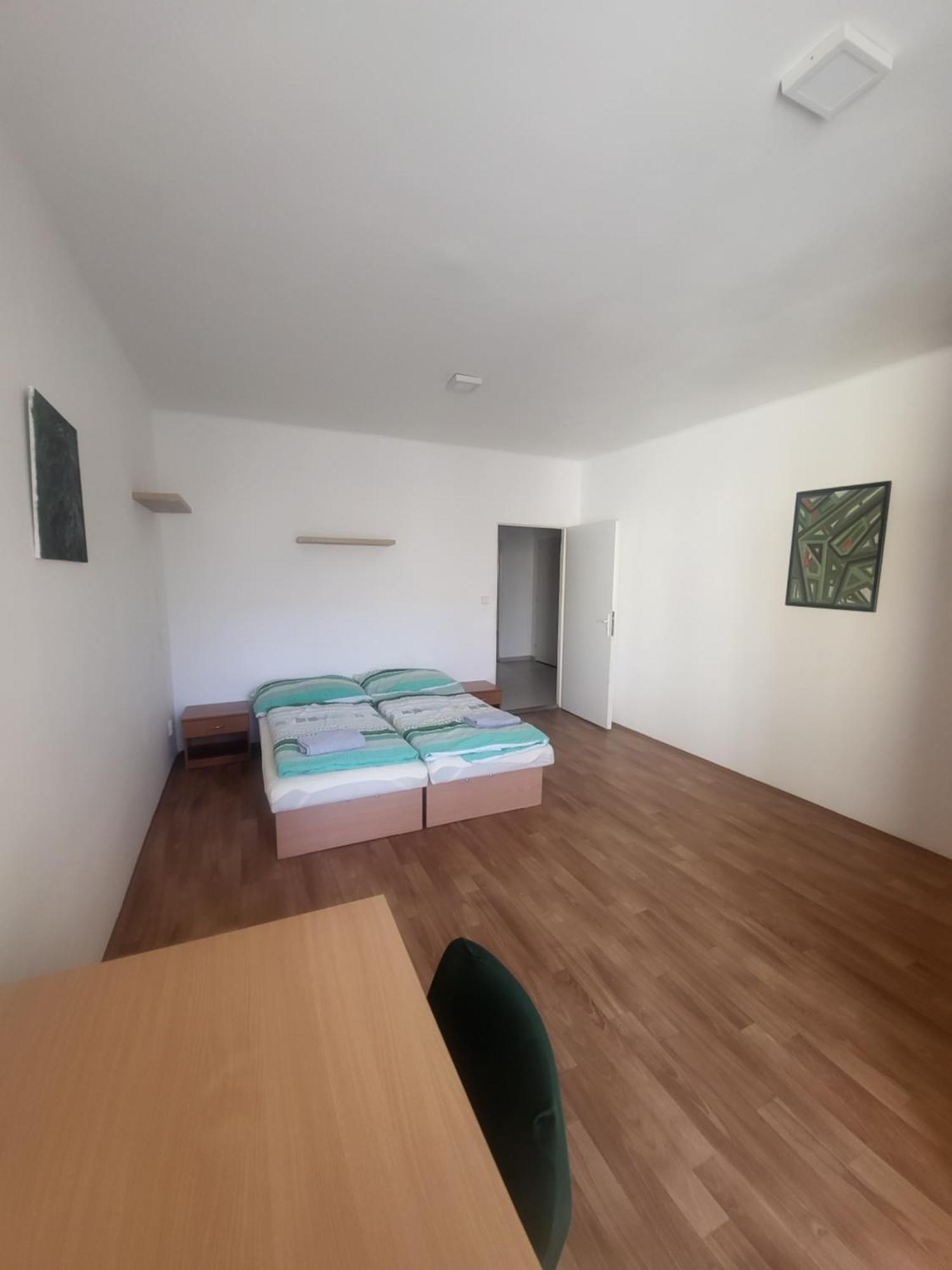 Danubius Szallo Komarno Luaran gambar